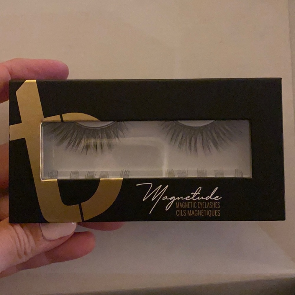 Tori Belle Conference Lashes